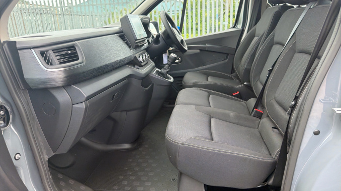 Renault Trafic Lwb Diesel LL30 Blue dCi 150 Extra [Safety] Crew Van - Image 13